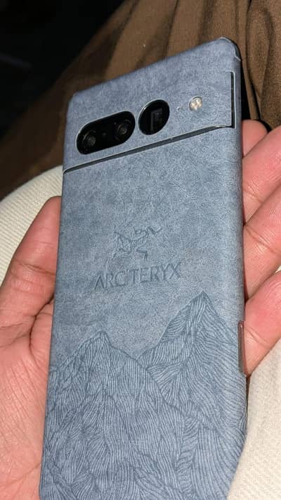 Google Pixel 7 pro 12_128 only minor dot na Hony K Brabar