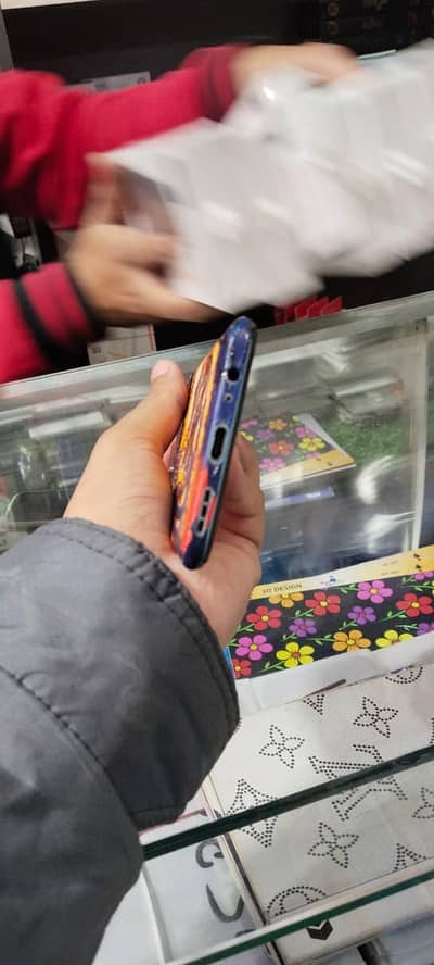 Official Pta Approved AMOLED Display clear and finger bhi ok,8/128GB