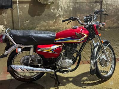 honda125 condition 10/10 seald enjin
