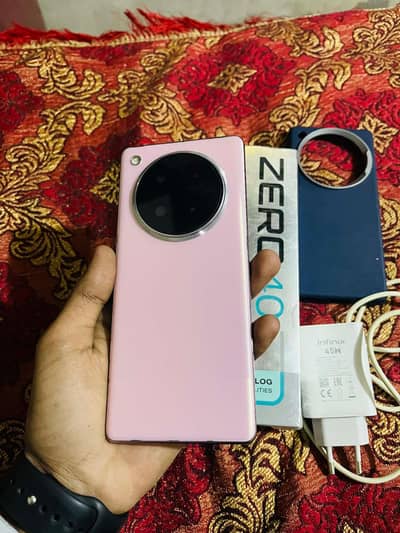 Infinix Zero 40 (8+8/256) Complete Box Read Ad Carefully