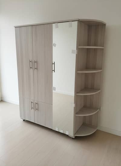 3 door wardrobe / Almari  / cupboard  / 0316,5004723