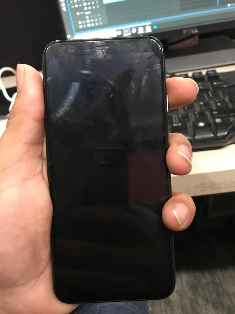 Google Pixel 4 3
