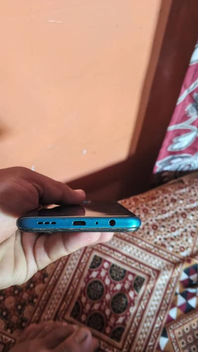 oppo f11 pro 6 GB ram 128 GB memory Pop up camera 923182360228