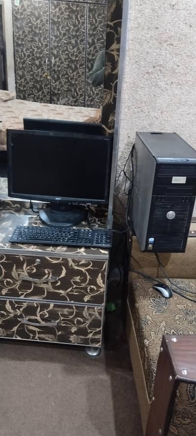 Dell CPU 780 LCD 21 inch 4 for sale