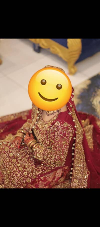 bridal dress for sale available hai
