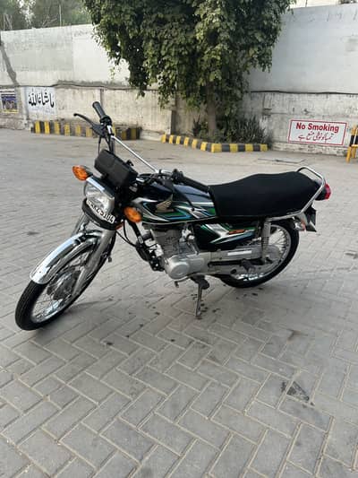 Honda CG 125 Black like brand new