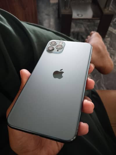 IPhone 11 pro max 256gb factory unlocked