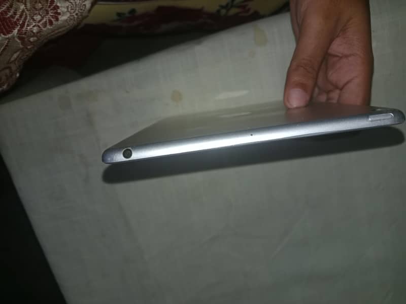 IPAD MINI 5th GENERATION 4