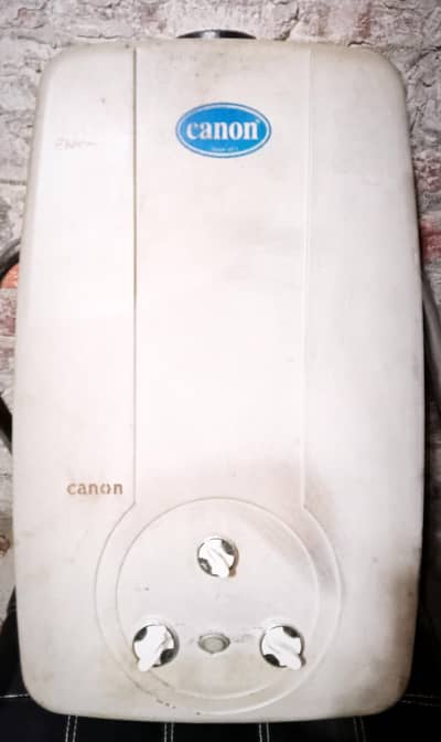 Canon Instant Geyser 10 Liter In Very Good Working Condition