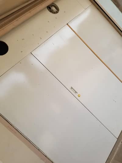 Office new gate with table and chairs