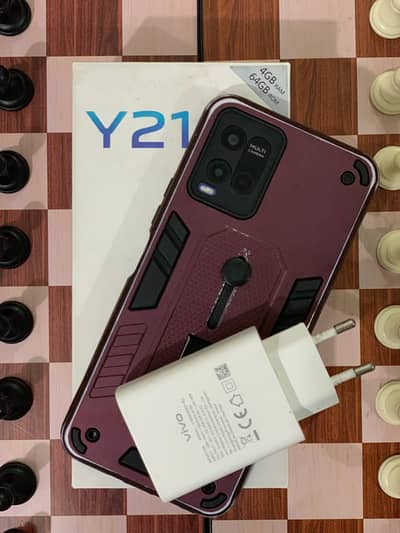 vivo y 21 with box and charger 9/10
