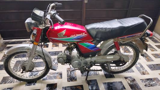 HONDA CD 70 RED