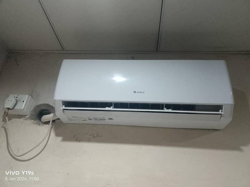 Split AC (Gree) 2