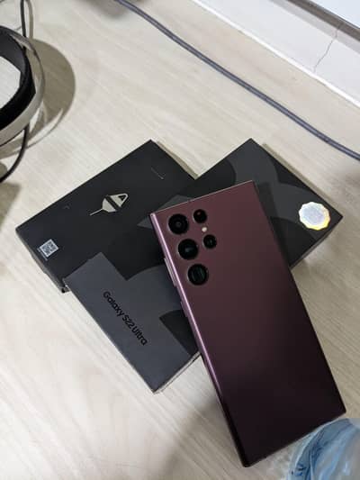 S22 Ultra New Condition 10/10 / Samsung Galaxy S22 Ultra 5G