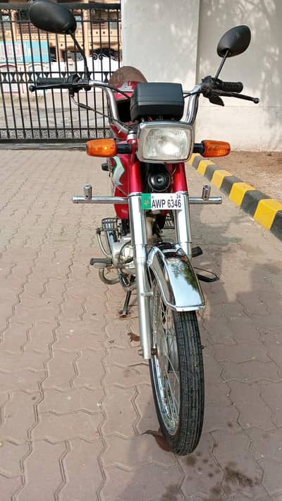 urgent sale. hi speed byke. All document smart card& bio matric clear