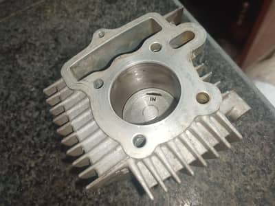 Honda 70 ,,24 model cylinder original silver