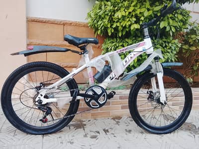 Pegion Brand (Cont 0316/274/5675) Size 22 Fix price 17k