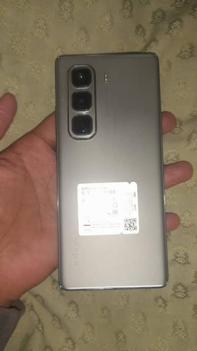 WHATSAPP_03706164676