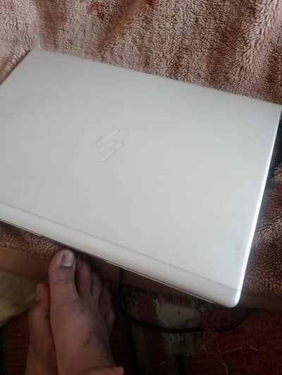 HP laptop cori5 8 generation
