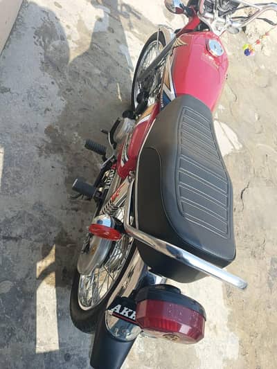 Honda cg125 19/20 model hain demand 180