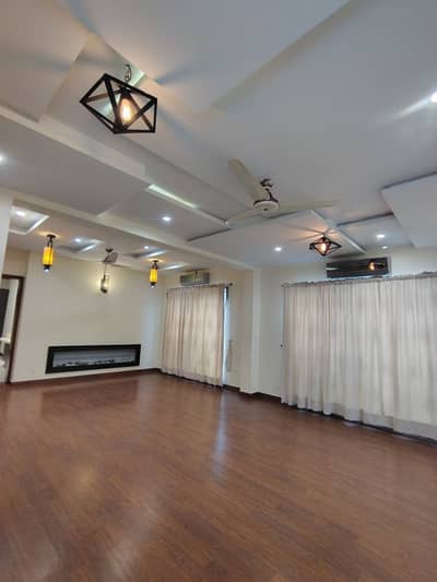 1 kanal Modern Design house available for rent in lake city meadows