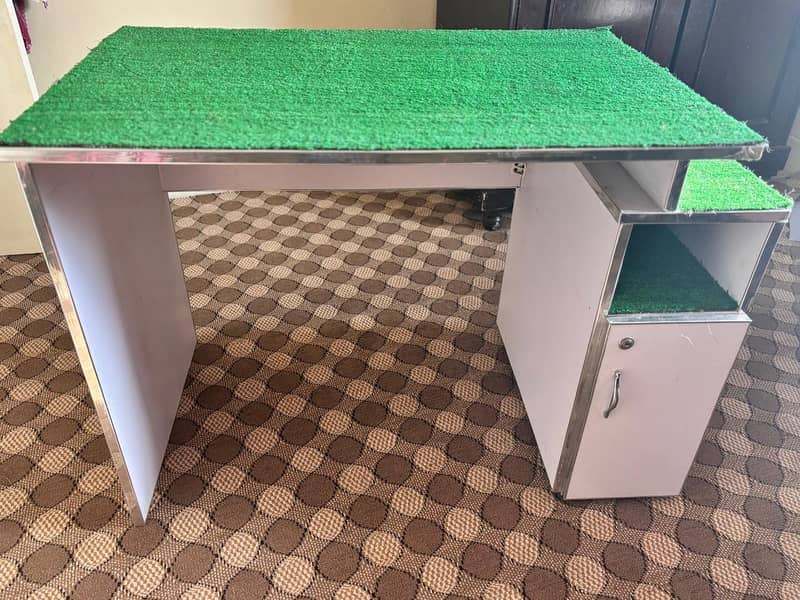 computer / study table 2