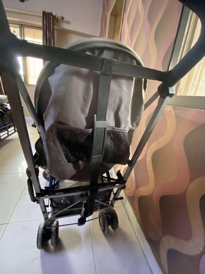 pram slightly used