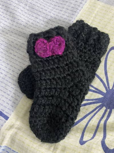 Crochet socks newborn
