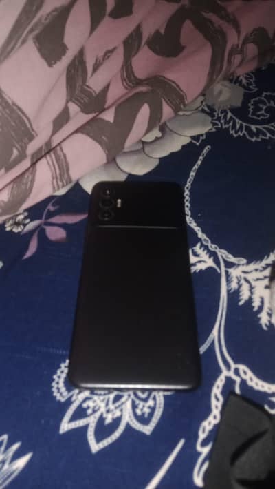 tecno spark 8 pro 4 ram 64 rom penal or back change only box available