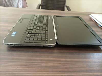 Dell Latitude E5520 Core i7 2nd Genertion 8GB Ram 128GB SSD