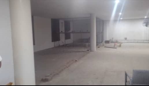 Neat & Clean FIRST FLOOR INDUSTRIAL HALL in Manowal Industrial Area.