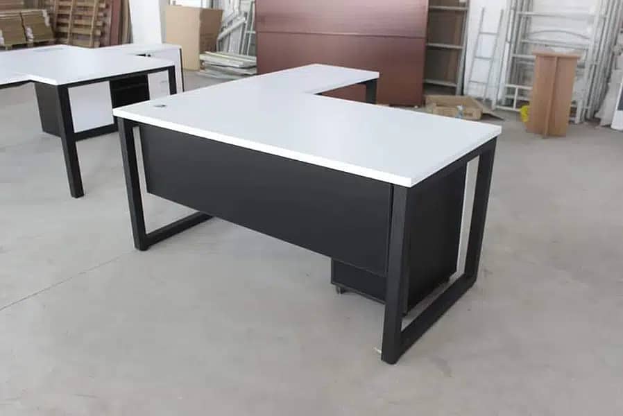 EXECUTIVE TABLE(3'X6')/MANAGER TABLE/COMPUTER TABLE/STUDY TABLE/TABLES 9