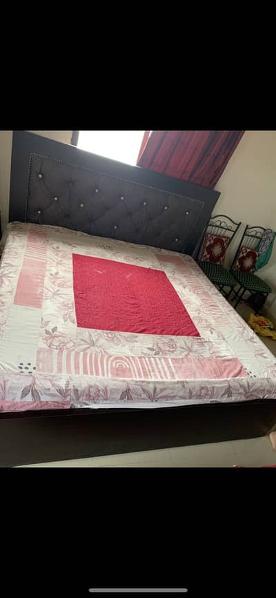 Double bed with matress