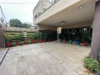 1 kanal beautiful house for sale at the hot location of Johar town f2 block