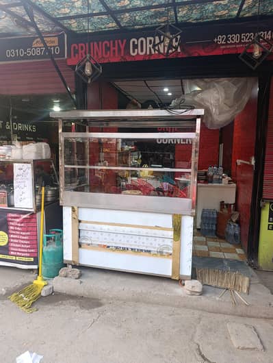 5ft counter for sale, food display, juice counter