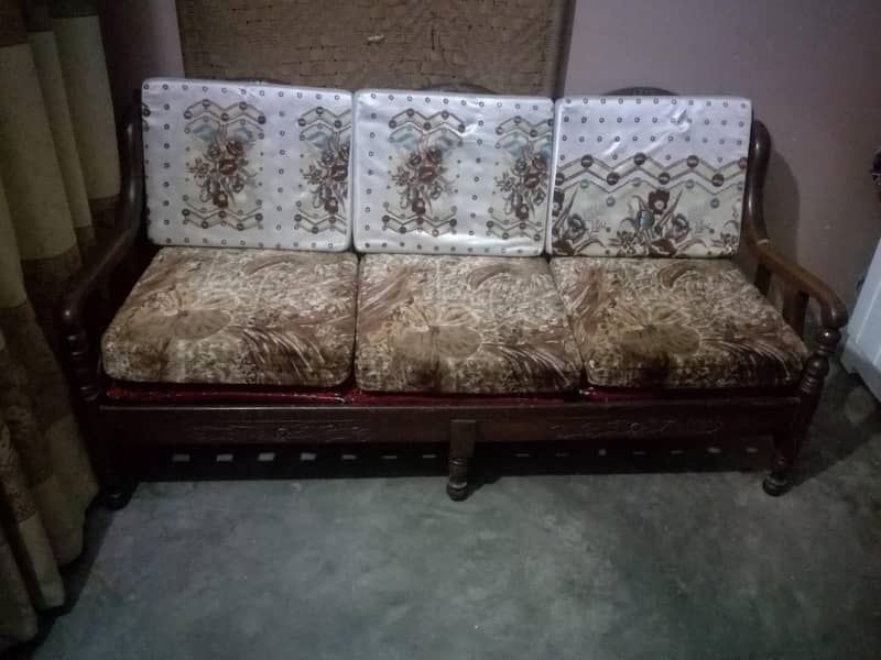 سوفا سیٹ فائ سیٹر شیشم کی لکڑی میں نیو کنڈیشن میں 1