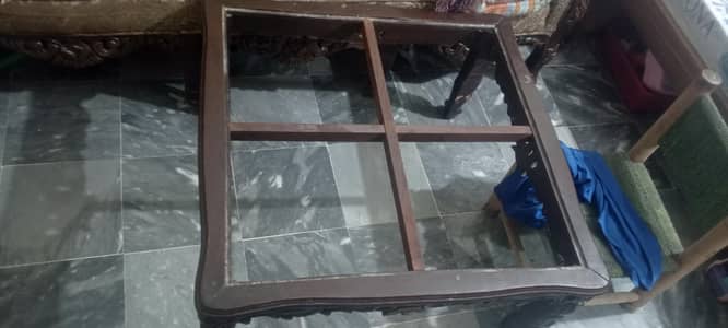 chinioti sofa and table