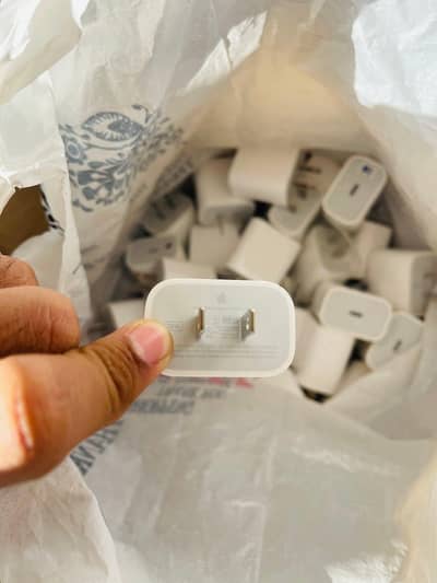 Apple 20Watt  Genuine Charger