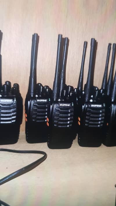 wireless walki talki 03097754596 avilable for per day for events