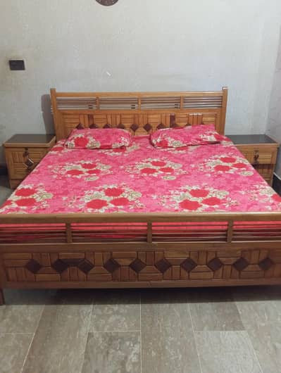 selling oak wood furniture 03343807662