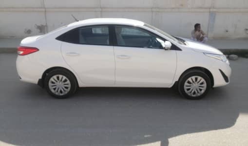 Toyota Yaris Gli 2024 white 1.3 Automatic