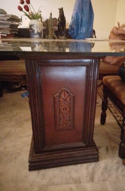 5 seater dinning table