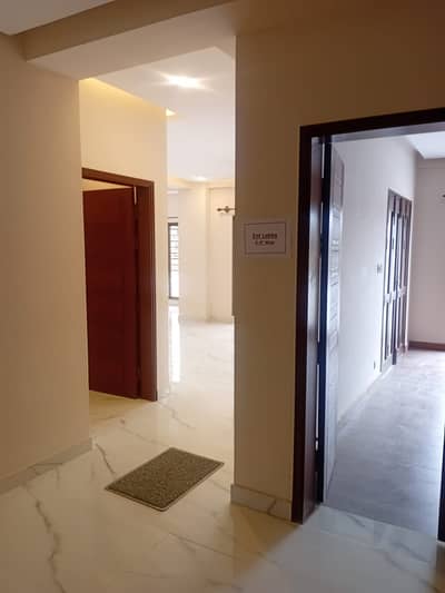 4 BEDROOM APARTMENT WEST OPEN 8/11 FLOOR IN ASKARI 6 FOR SALE