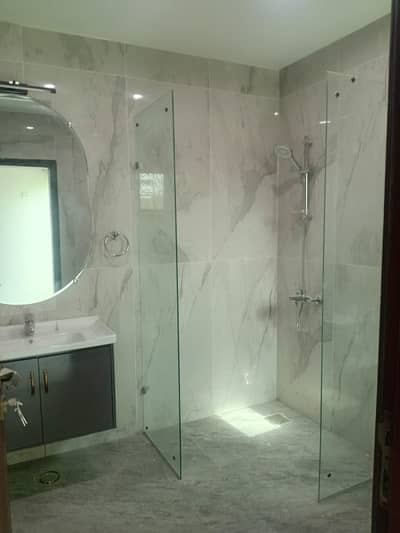 265 SQ YD NEWLY BUILT GENERAL OFFR HOUSE FOR SALE