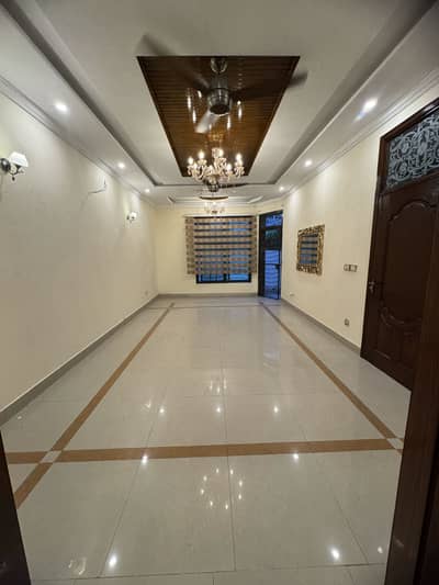 10 Marla Double Story New House for Rent in Ghalib Market Gulberg 3