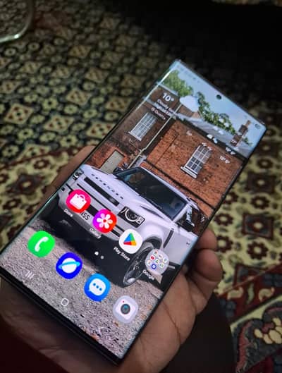 S22 Ultra - One Hand Use