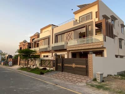 10 Marla House For Sale In Dream Gardens Lahore