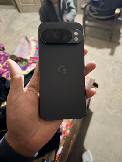 Google pixel 10 pro 128GB Non pta mobile with original cable