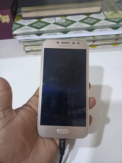 sirf mobil hea chargr bhi mil. jy ga  batrrey thori los hea baki chl na