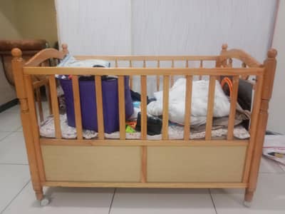 baby cot